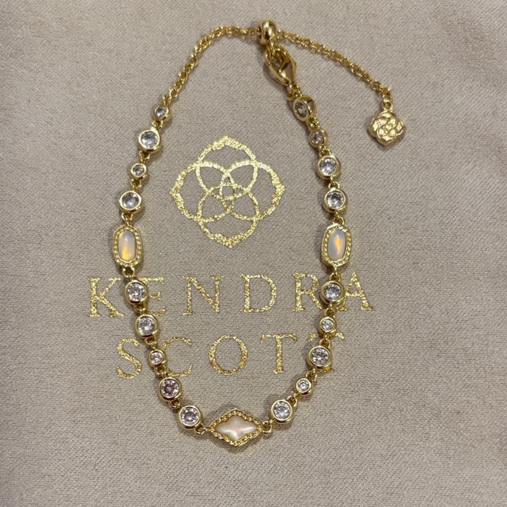✨SOLD✨ NWOT Kendra Scott Mini Elisa And Abbie Bracelet White Mix Gold